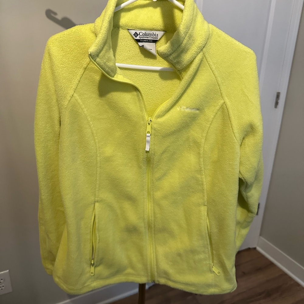 Columbia Vibrant Fleece Jacket for Outdoor Adventures